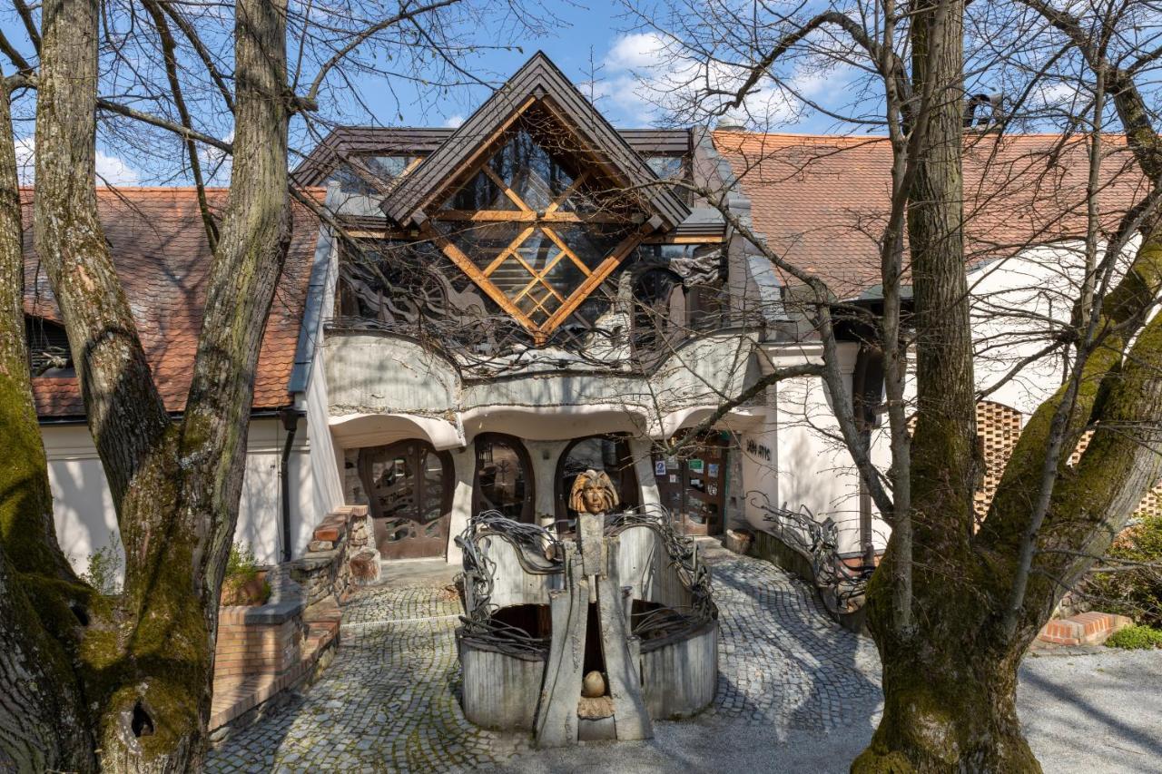 Hotel Zámek Štiřín Velké Popovice Exterior foto